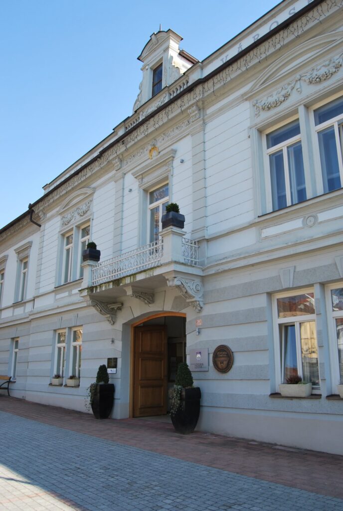 korona3