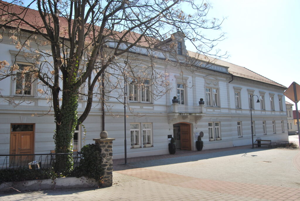 korona4