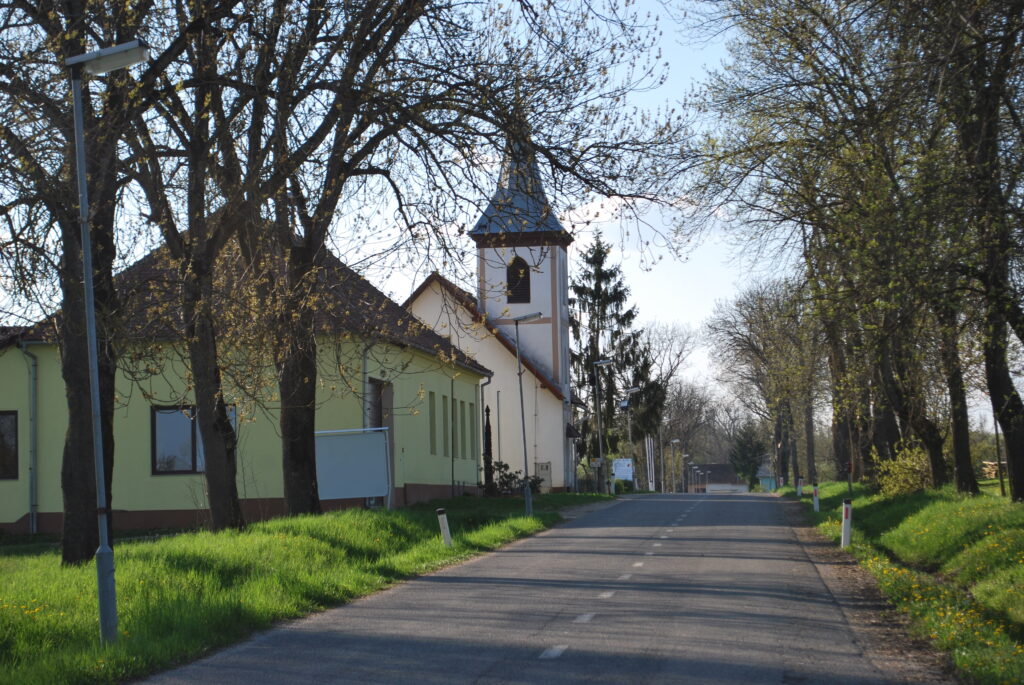 szentlaszloi-templom9