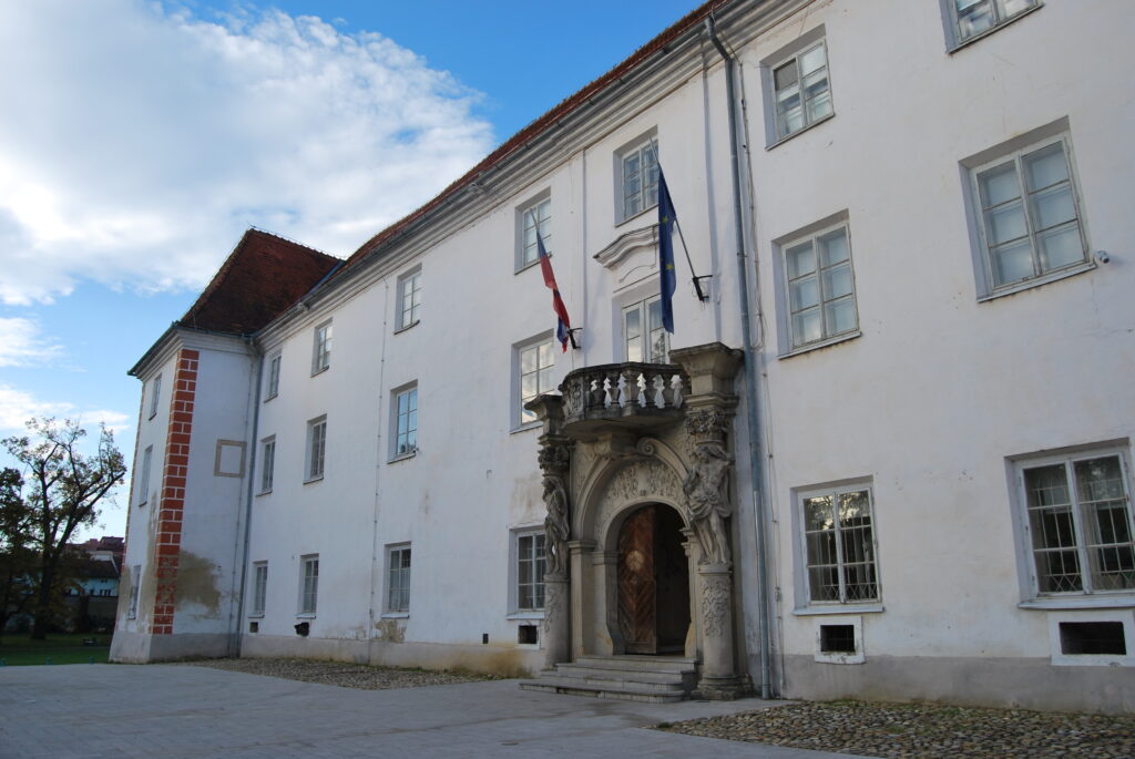 kastely3