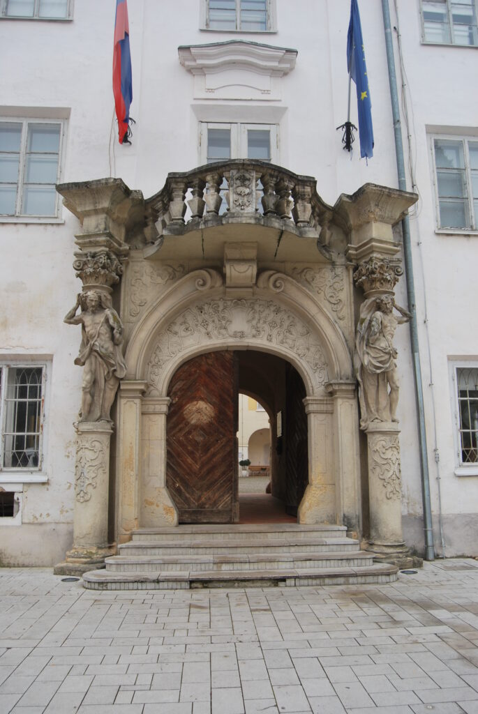 kastely4