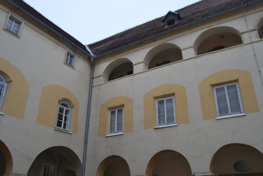 kastely5